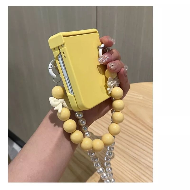 Nhiều màu - Ốp Z Flip5 - Flip3 - Flip4 5G pastel xinh xắn kèm dây hạt charm nơ và dây dài và thanh bản lề