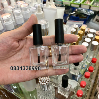 Chai chiết sơn móng tay