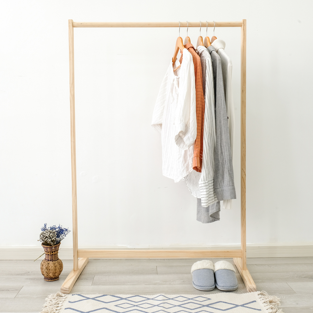 GIÁ TREO QUẦN ÁO GỖ THANH ĐƠN - SINGLE HANGER- GỖ THÔNG NHẬP KHẨU COMIN DECOR