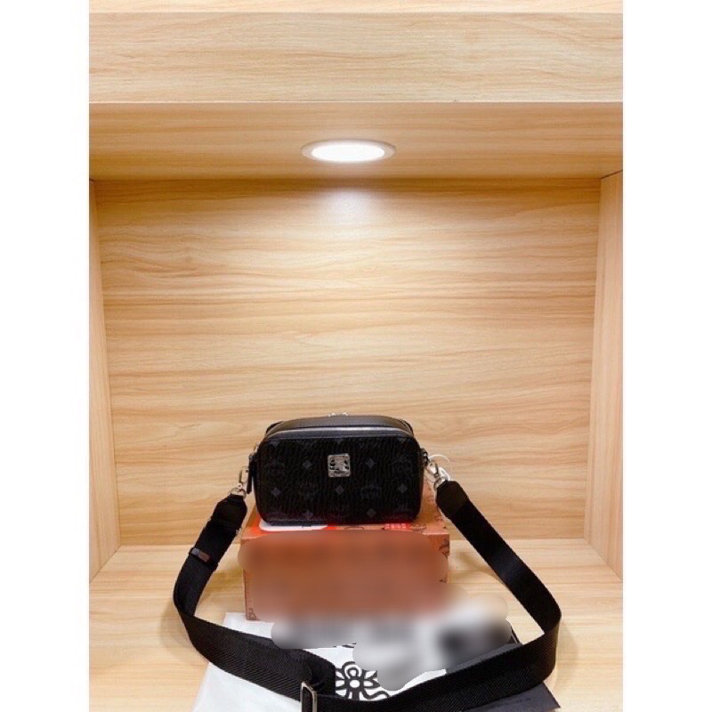 Túi đeo chéo nam cao cấp mc m