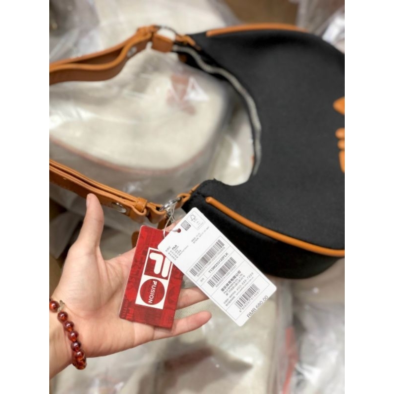 Túi FILA HOBO KẸP NÁCH ❌ Fulltag chuẩn hãng như store.