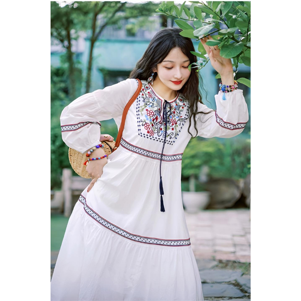 Váy thêu phong cách Boho vintage mùa du lịch 2023