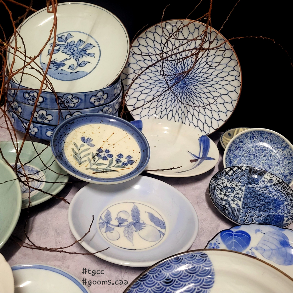 Dĩa gốm hoa màu lam - Gốm nhật