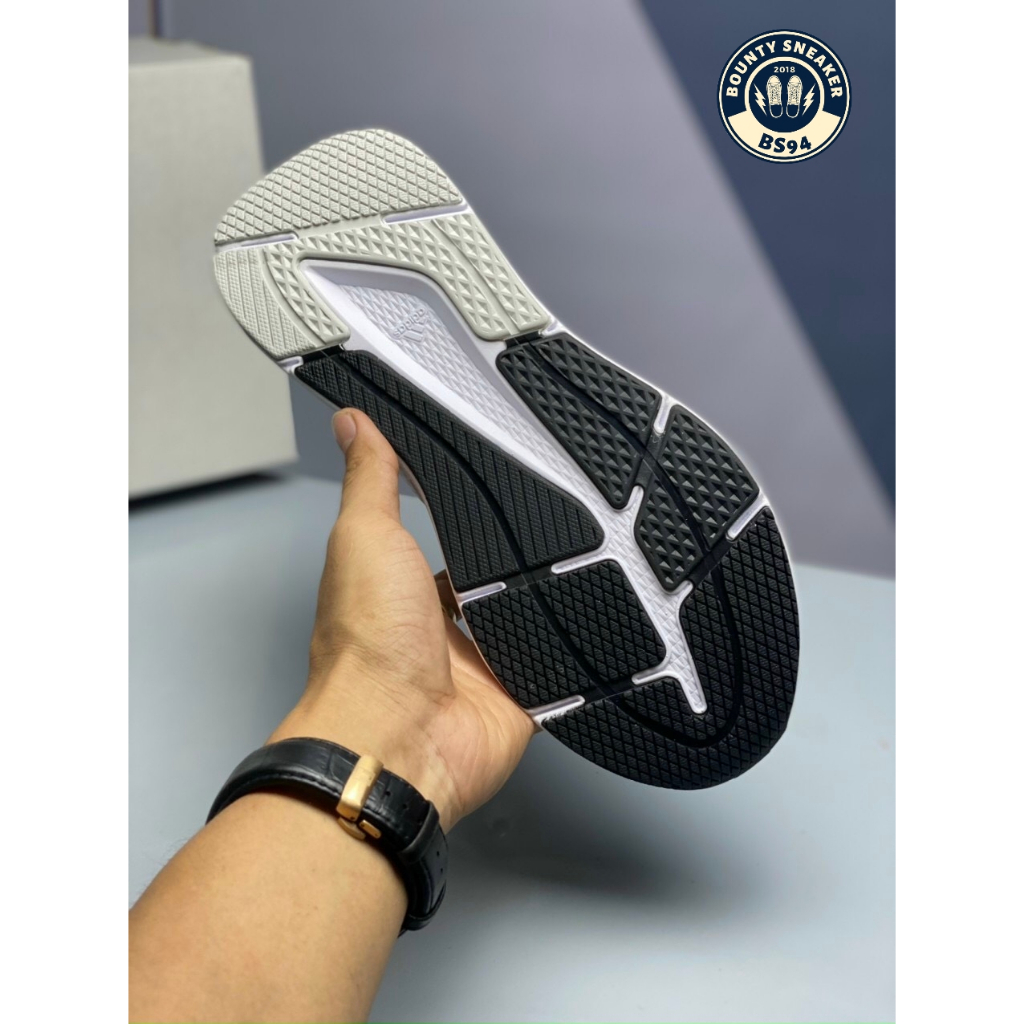 Giày Thể Thao Adidas Questar Chính Hãng