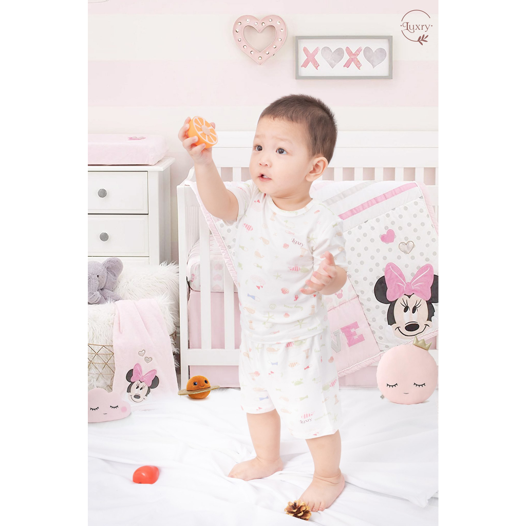 Bộ quần áo cộc tay cài vai Luxry thoáng mát, siêu đẹp dành cho bé từ 3 tháng đến 5 tuổi