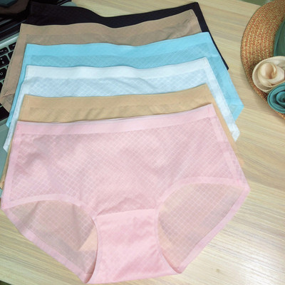 Set 5 quần lót nữ biết thở cạp cao không đường may Vicci 210 kẻ caro thông hơi mix nhiều màu