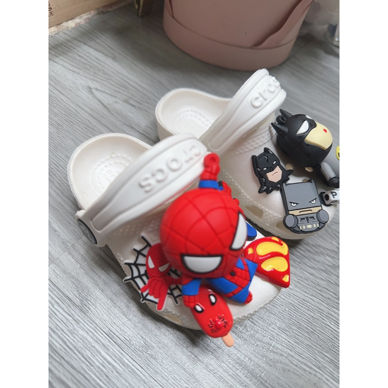 Quà Tặng tên Dép siêu nhân,người nhện,bát man,đội trưởng