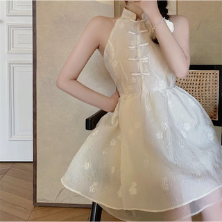 Đầm trung hoa cách tân Poly hoa