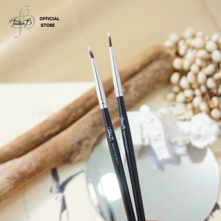 Cọ Eyeliner Nhỏ Feather B - M250