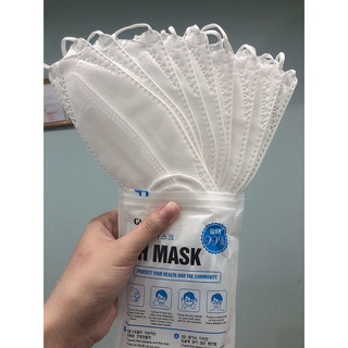 1 chiếc khẩu trang KF94 4 lớp Hàn Quốc
