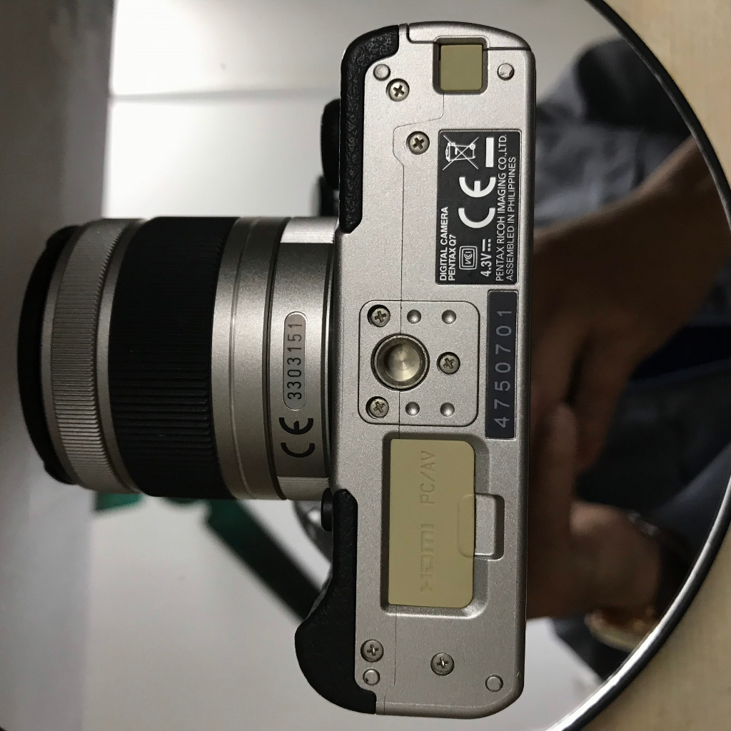 Máy ảnh mirrorless Pentax Q7 kèm lens