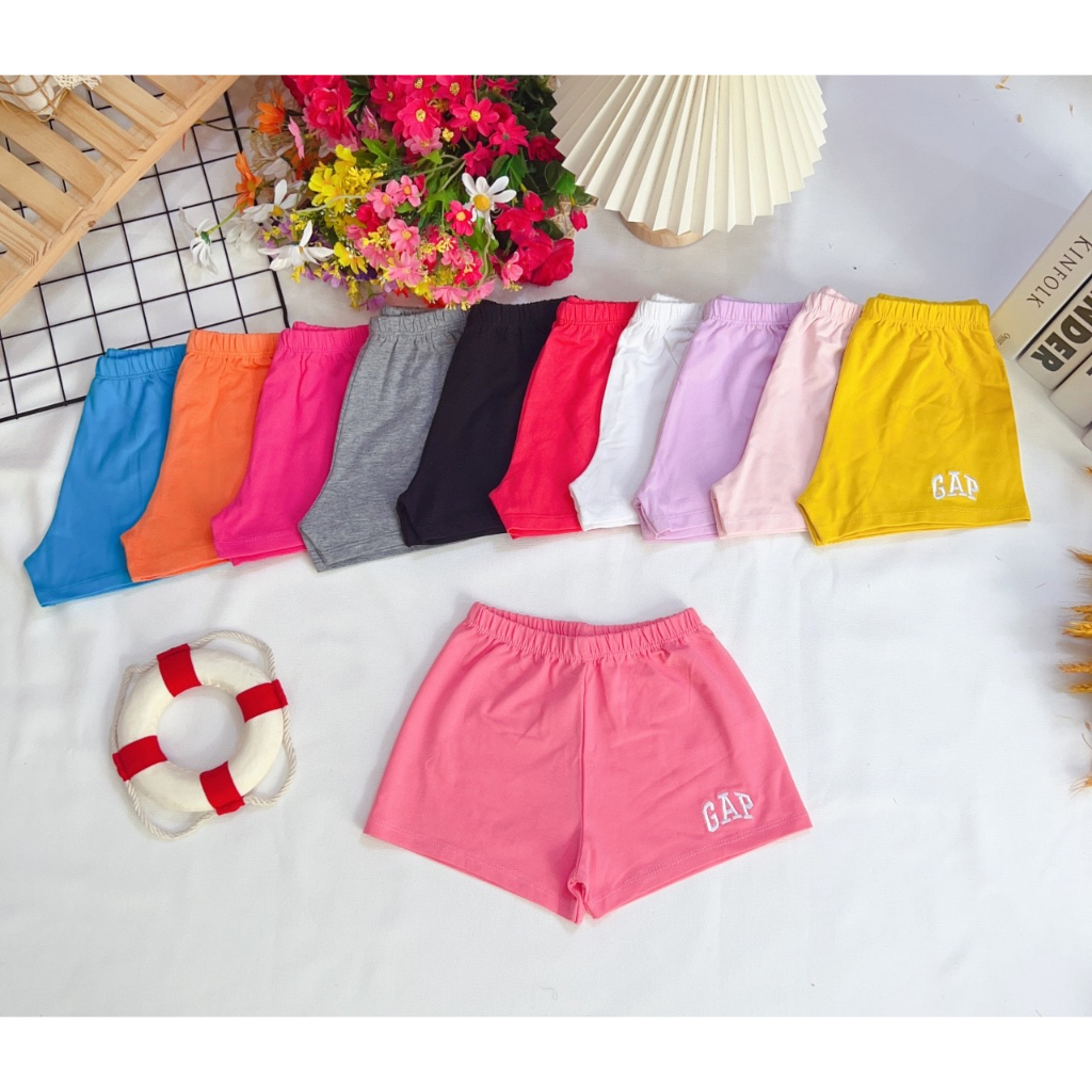 Quần đùi bé gái thêu logo chất cotton 100% co giãn 4 chiều vải xuất mềm và thấm hút mồ hôi cho bé từ 10-45kg