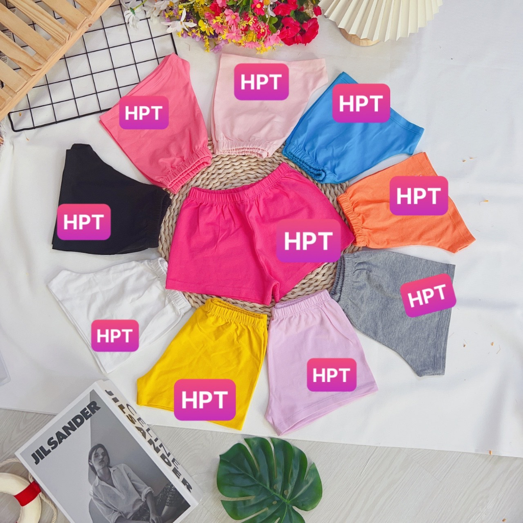 Quần đùi bé gái thêu logo chất cotton 100% co giãn 4 chiều vải xuất mềm và thấm hút mồ hôi cho bé từ 10-45kg