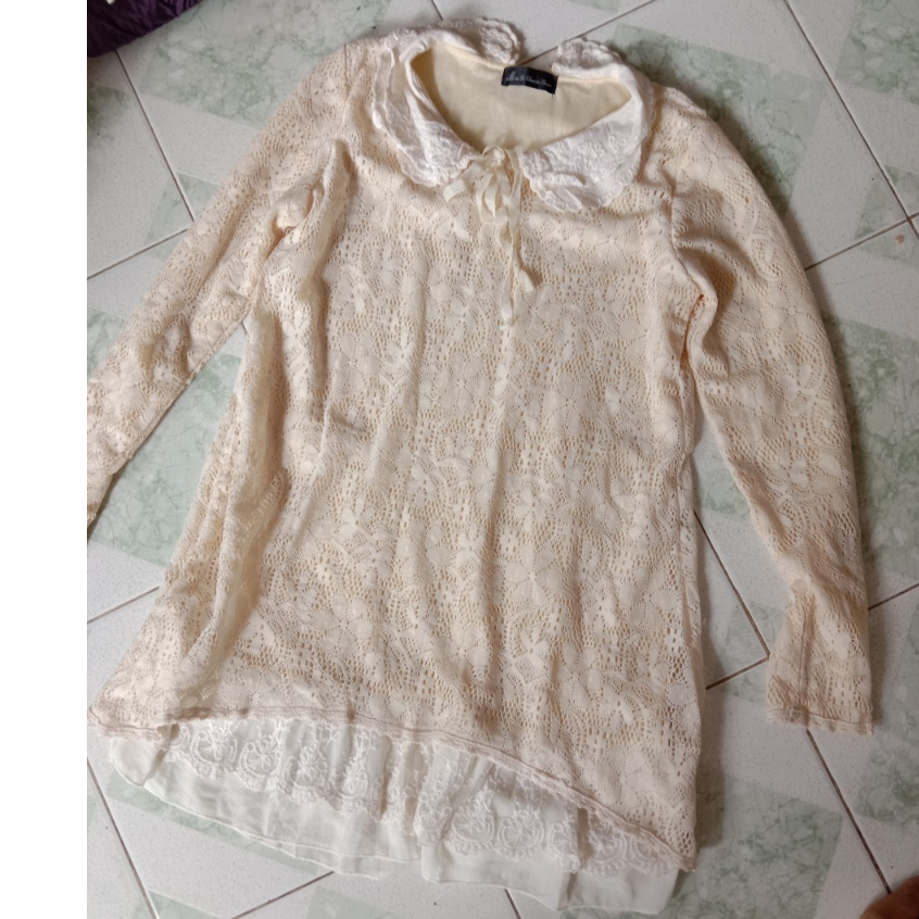 Áo đầm ren kiểu công chúa 2hand secondhand