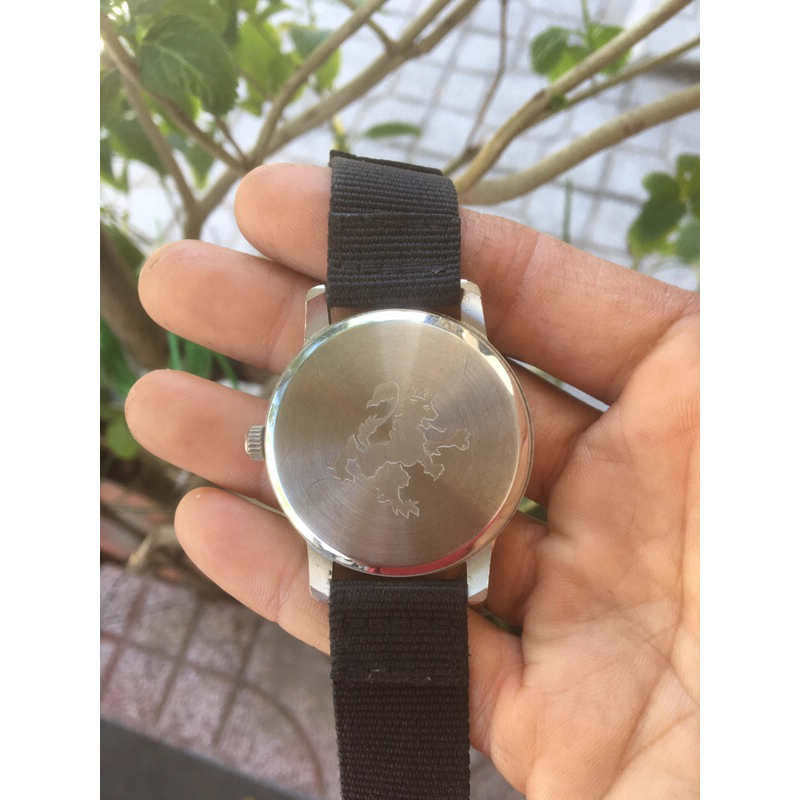 Đồng hồ Nam Nhật si.