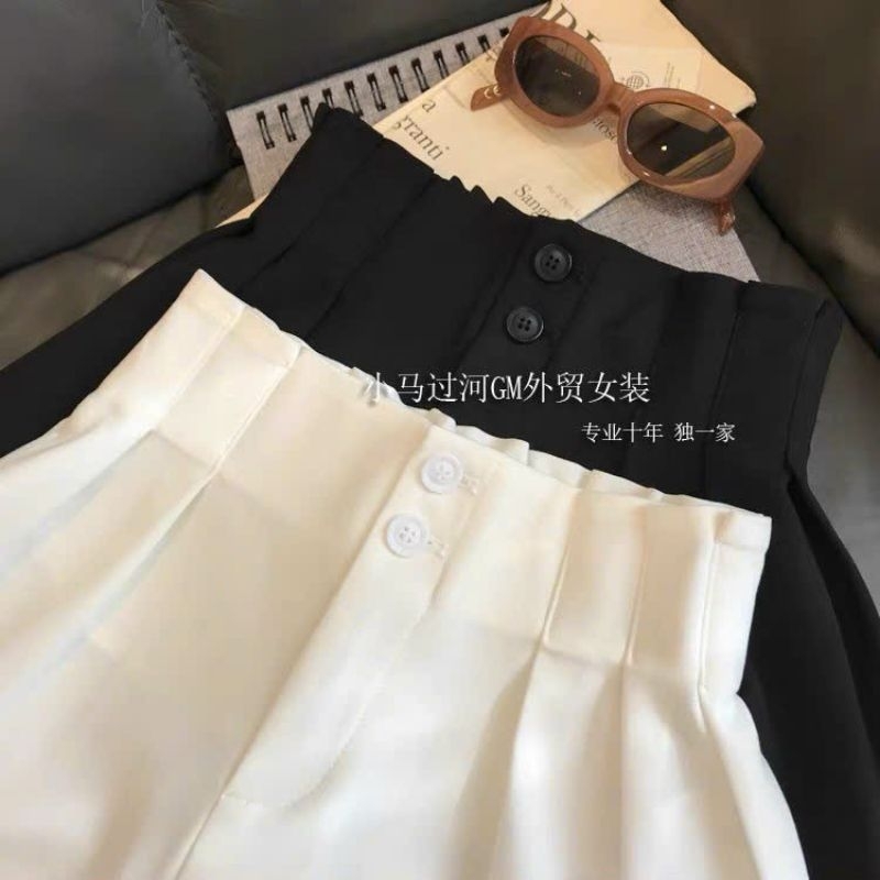 Quần Đùi Lưng Chun Nút Trơn