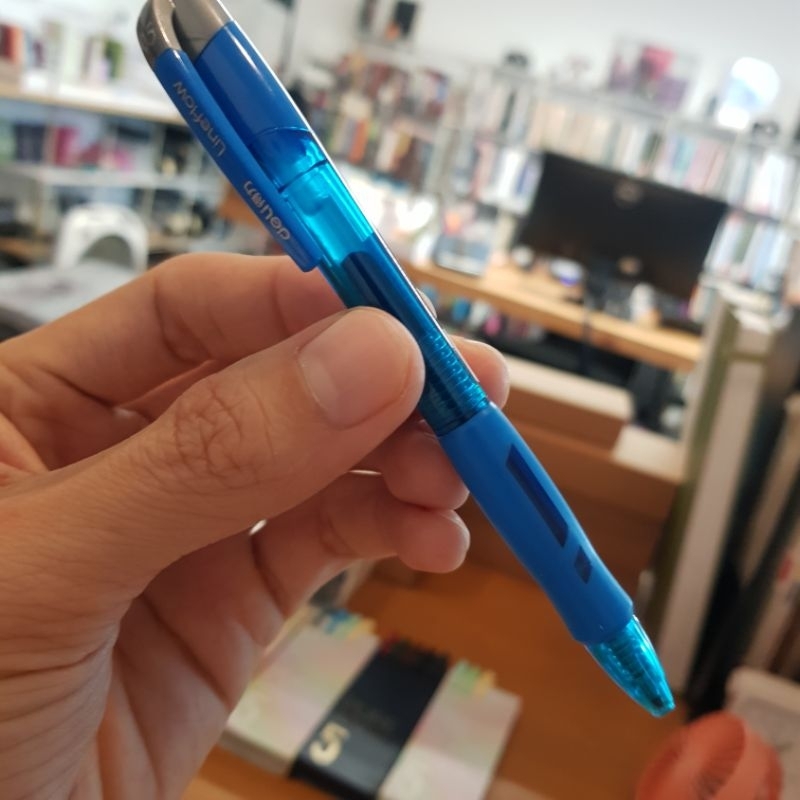 Bút gel Deli văn phòng học sinh, sinh viên ngòi 0,5mm mực màu S08 mực màu