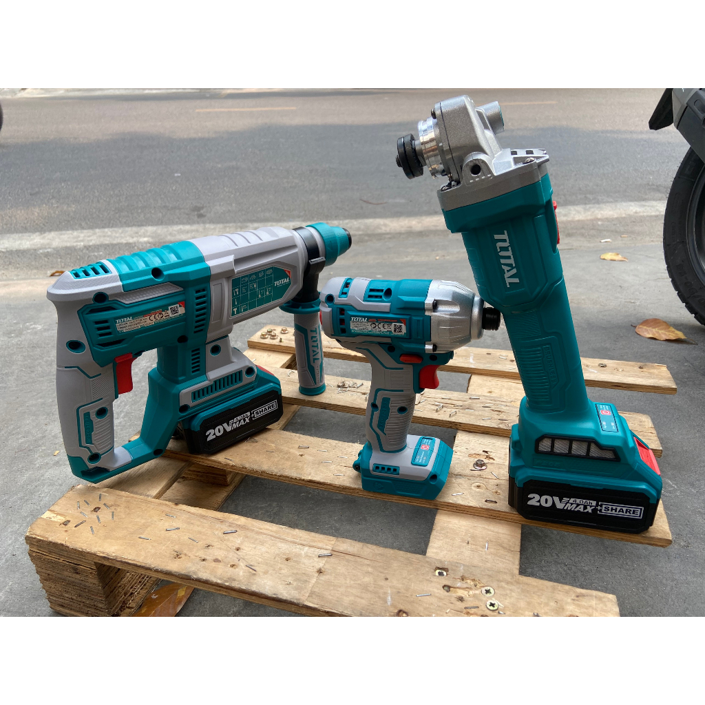 TOSLI2301510 Bộ combo 3 máy khoan động lực , máy mài góc và máy siết vít dùng pin 20v Total