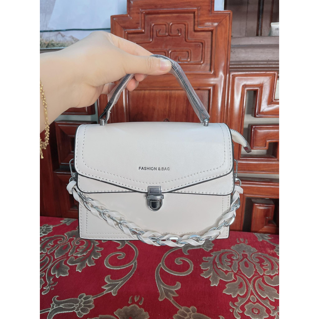 Túi Xách Nữ CK Thời Trang Dáng Vuông Khoá Bấm Kèm Dây Xích Phong Cách