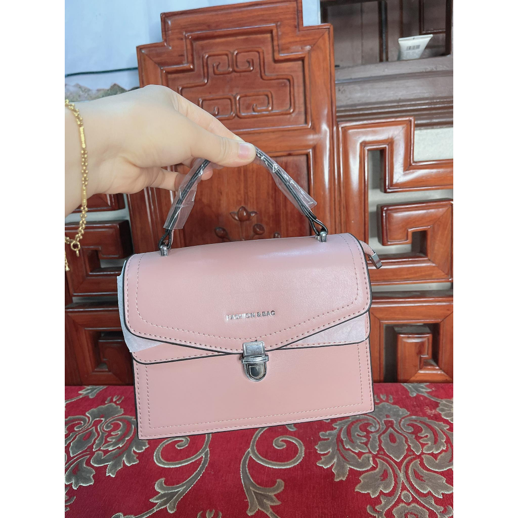 Túi Xách Nữ CK Thời Trang Dáng Vuông Khoá Bấm Kèm Dây Xích Phong Cách