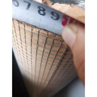 Lưới sàng cát / Lưới thép mạ kẽm ô vuông 5mm giá 1 cuộn