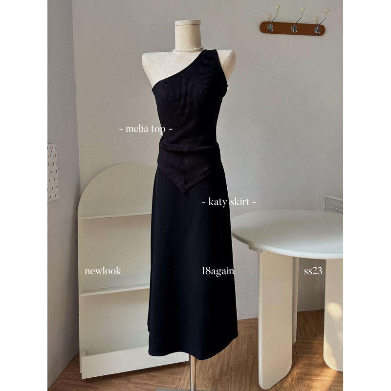 Chân váy suông dài Katy 18made ✿ 𝐁𝐲 𝐄𝐢𝐠𝐡𝐭𝐞𝐞𝐧 𝐀𝐠𝐚𝐢𝐧