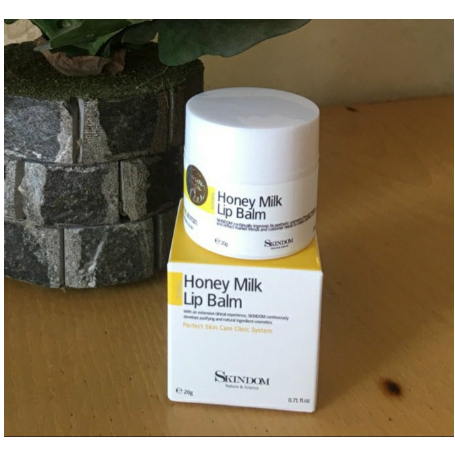 Dưỡng môi sữa ong Honey milk lip balm Skindom