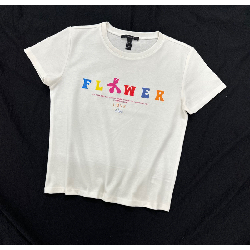 Áo thun baby tee cotton kem chữ FLOWER