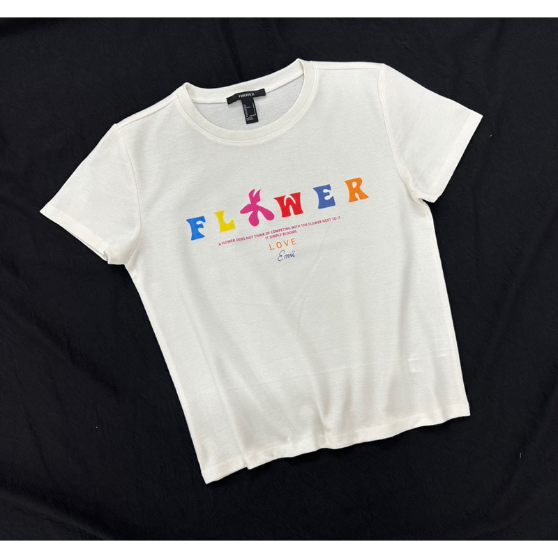 Áo thun baby tee cotton kem chữ FLOWER