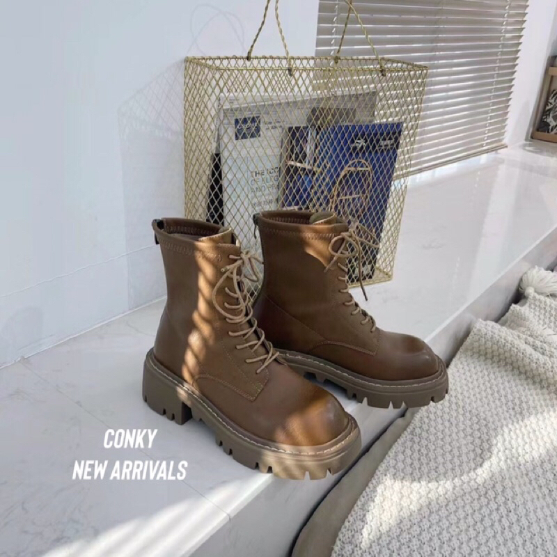 ￼Combat boots dây có khoá kéo