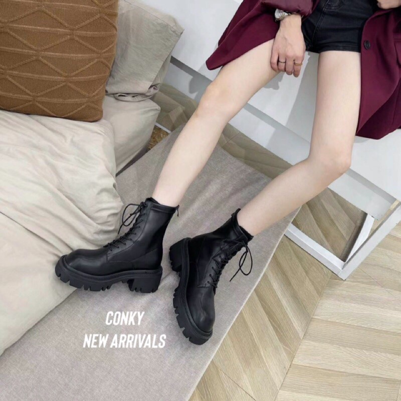 ￼Combat boots dây có khoá kéo