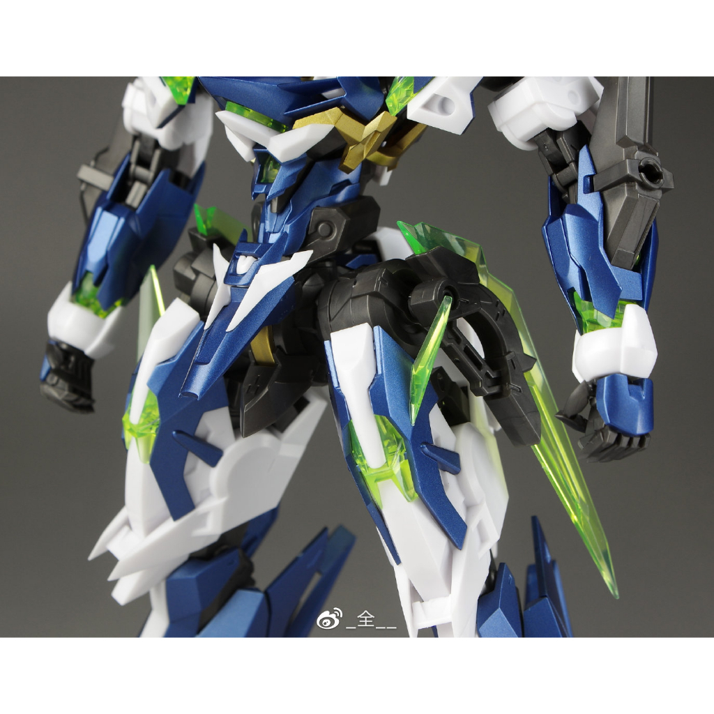 Mô hình lắp ráp Mecha 1/100 CZ-12A NEBULA HowlingStar Model Kit