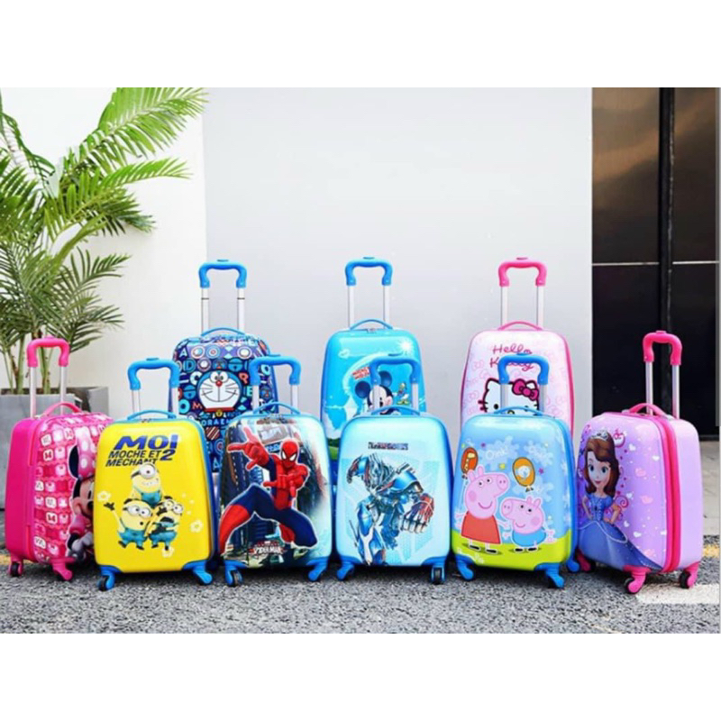 Khuyến mãi mua vali tặng đồng hồ đeo tay cho bé