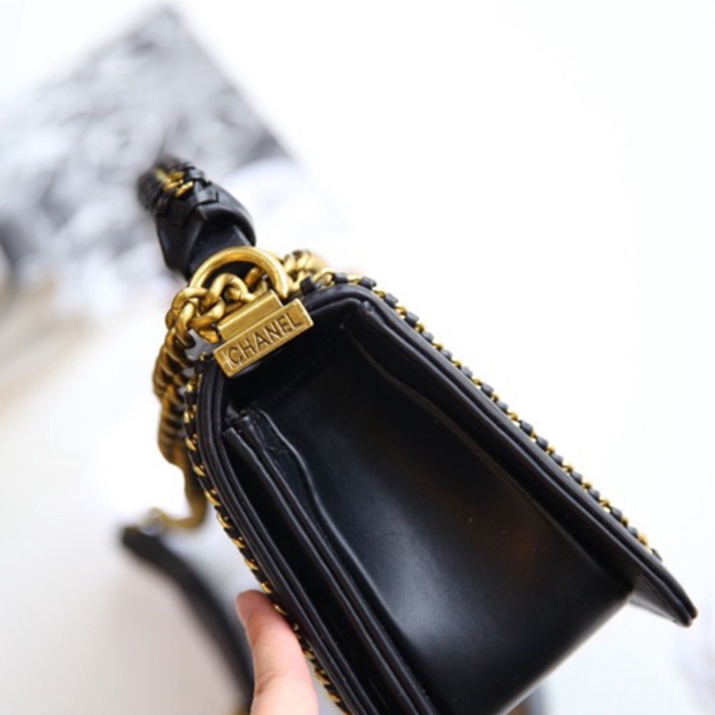 Túi Xách Nữ Hàng Hiệu Cao Cấp SKL490094, Túi Xách Đeo Chéo Khóa Nam Châm Size 25