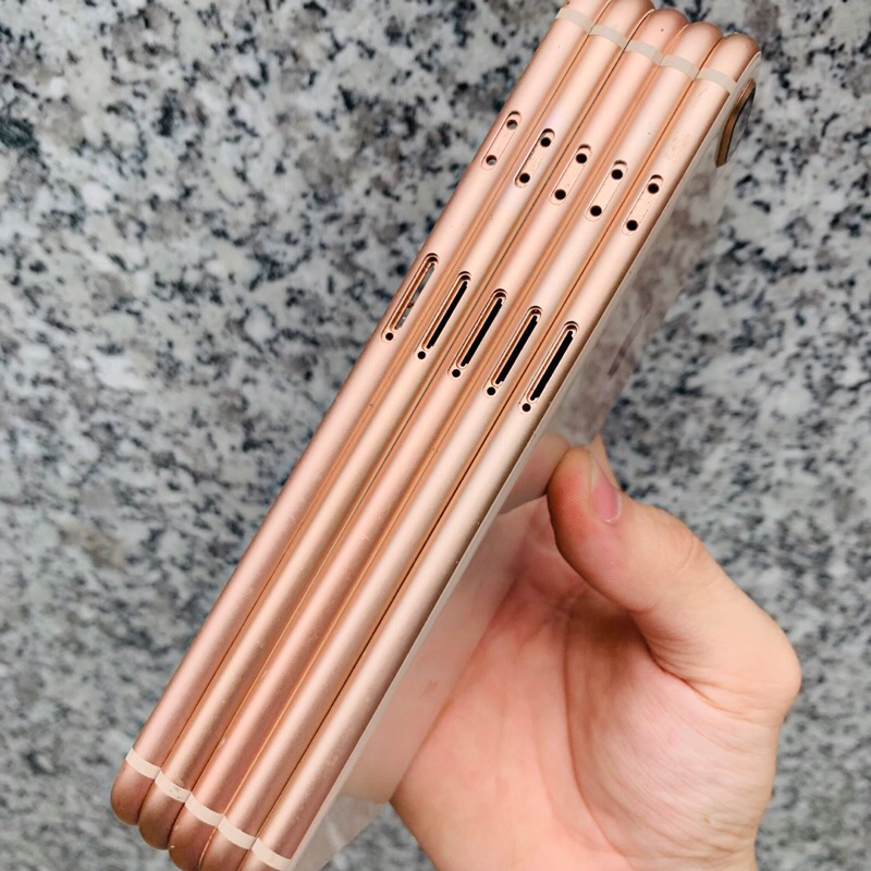 VỎ ZIN THÁO MÁY DÀNH CHO 8 PLUS MÀU VÀNG HỒNG ĐẸP 95%