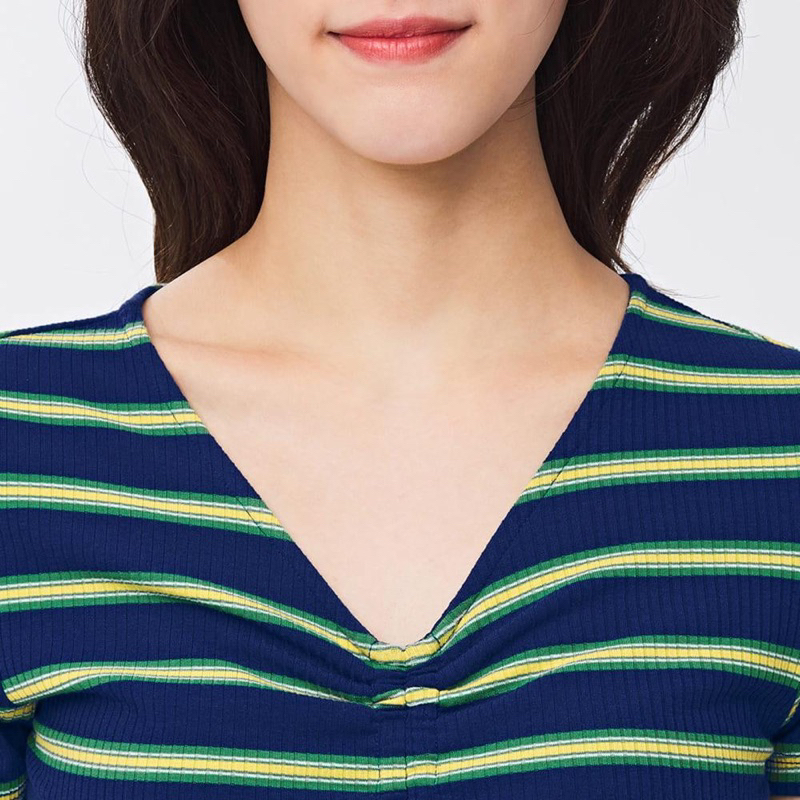 Áo thun kiểu gân tăm cổ tim rút dây trước ngực - GU thời trang Nhật Bản sành điệu