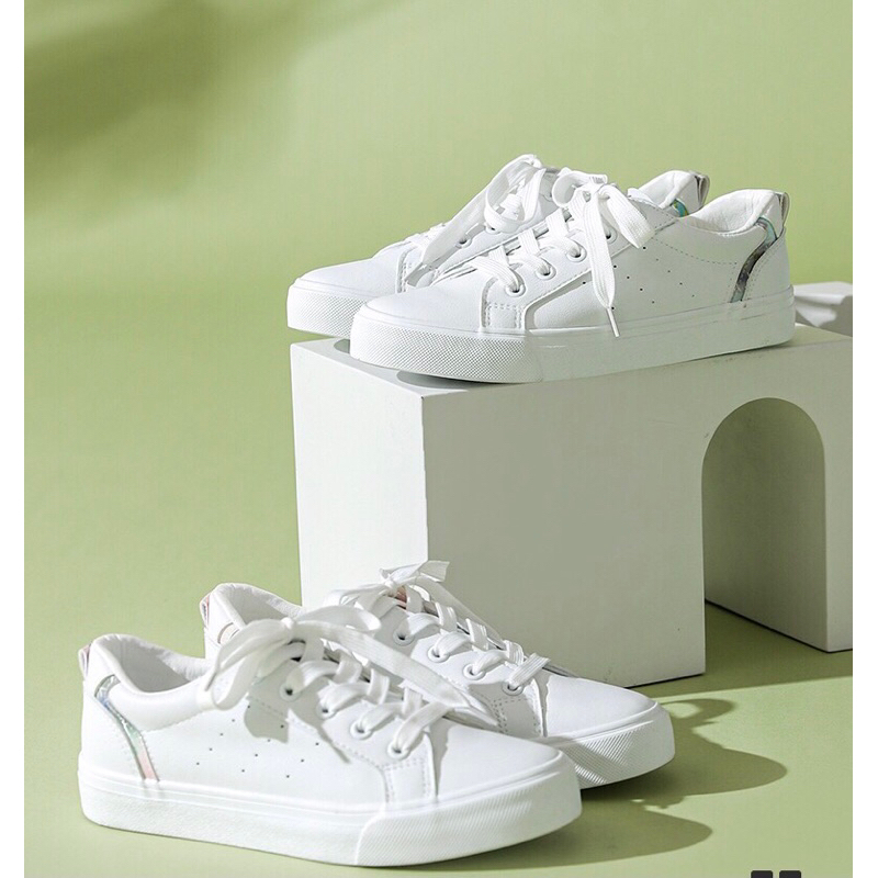 Giày thể thao nữ Dusto trắng mũi tròn buộc dây phong cách trẻ trung