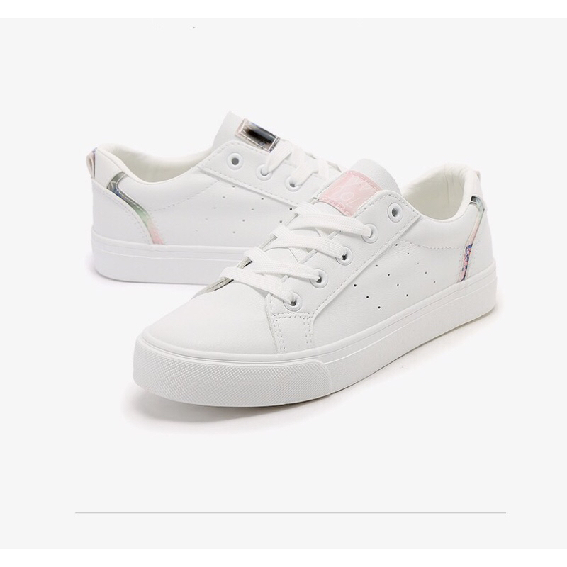 Giày thể thao nữ Dusto trắng mũi tròn buộc dây phong cách trẻ trung