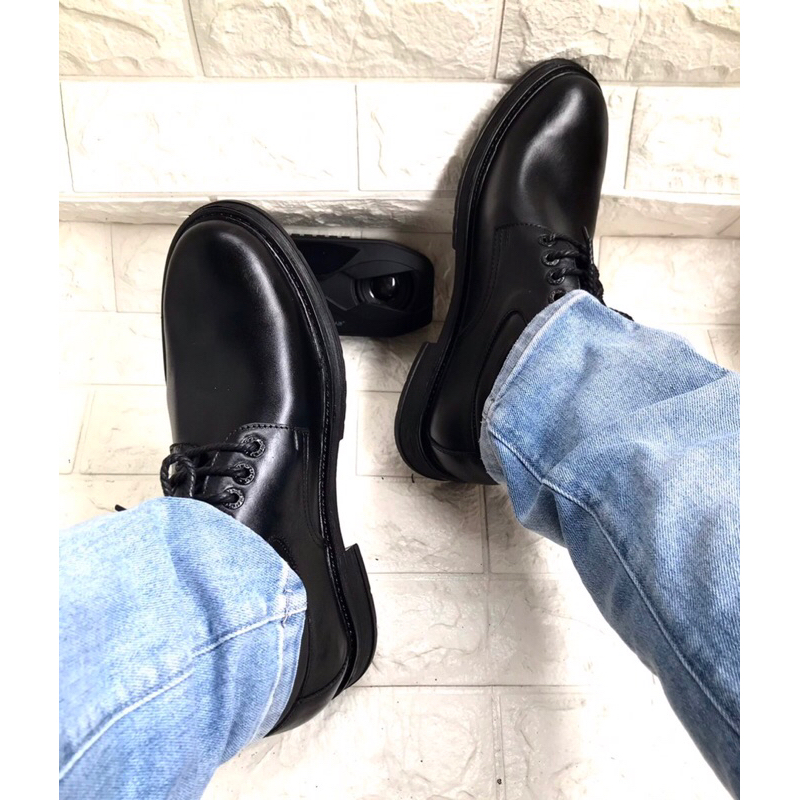 Giày Dr nam da bò thật nguyên tấm..kiểu dáng đẹp,sang trọng..mã D01..đế cao su dẻo..mang êm chân..bảo hành 24 tháng