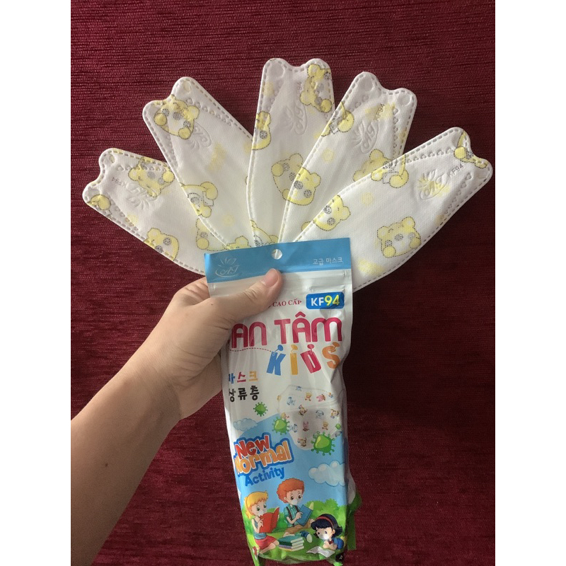 Khẩu trang KF94 trẻ em size 4-10 tuổi_Khẩu trang 4D Hoàng Dũng _ An Tâm _ Thịnh Phát KF94 em bé