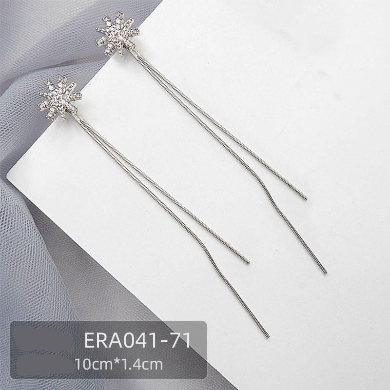 Bông tai tua rua bông tuyết