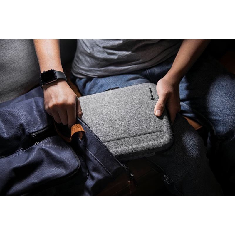 Túi Chống Va Đập Tomtoc  Portfolio Holder Hardshell Ipad Pro 9.7-11Inch & Tablet/Notebook