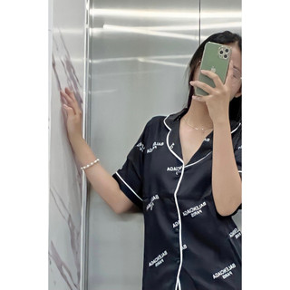 Bộ pijama Lụa Đen Chữ Trắng tay ngắn quần ngắn
