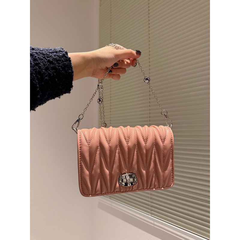 Túi đeo chéo MiuMiu da cừu cực mềm full box pink