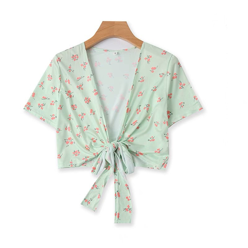 Áo in hoa buộc trước She** tqxk
