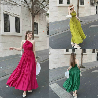 Đầm maxi dáng dài cổ yếm cài bông bo eo duyên dáng, cá tính, đáng yêu