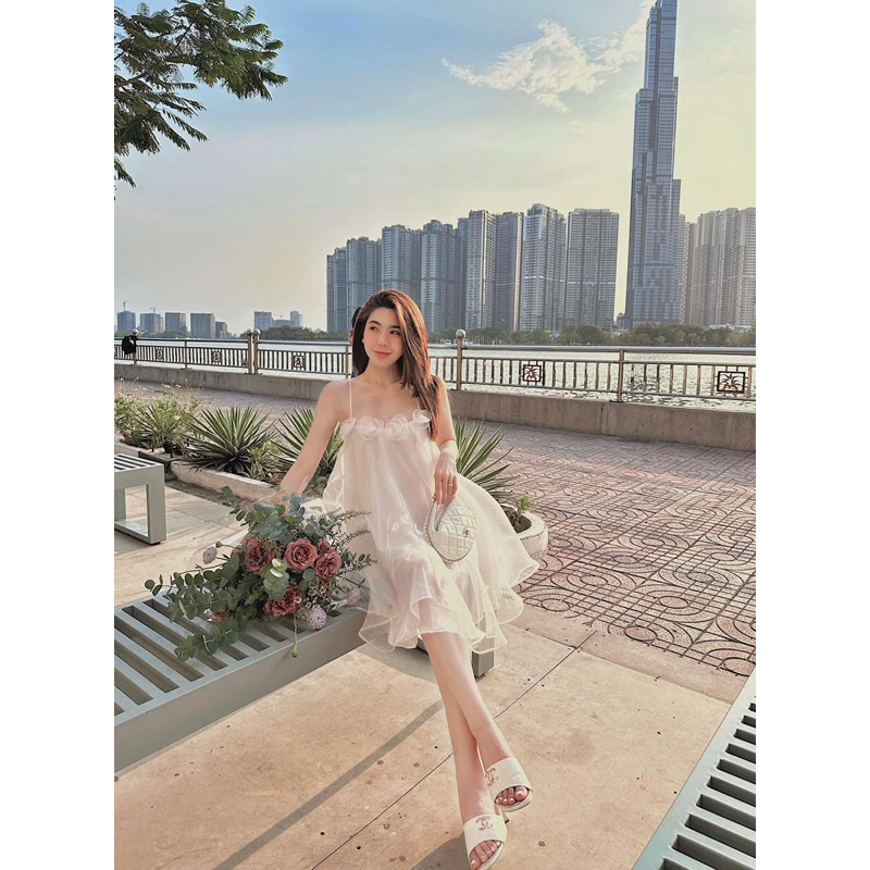 Váy Maxi 2 Dây Đính Hoa 3D