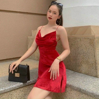 Đầm Nhung dây xẻ tà