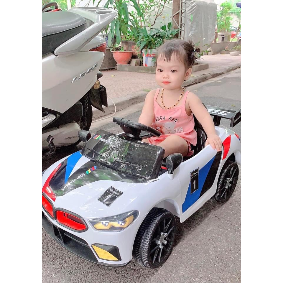 Xe ô tô điện trẻ em BABY CAR 808