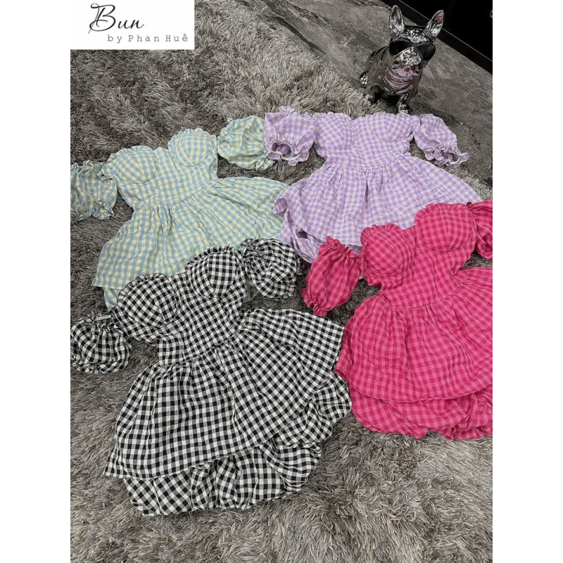 Set Bộ Caro Sọc Áo Cúp Khuôn Ngực Tay Phồng Xoè Quần Short